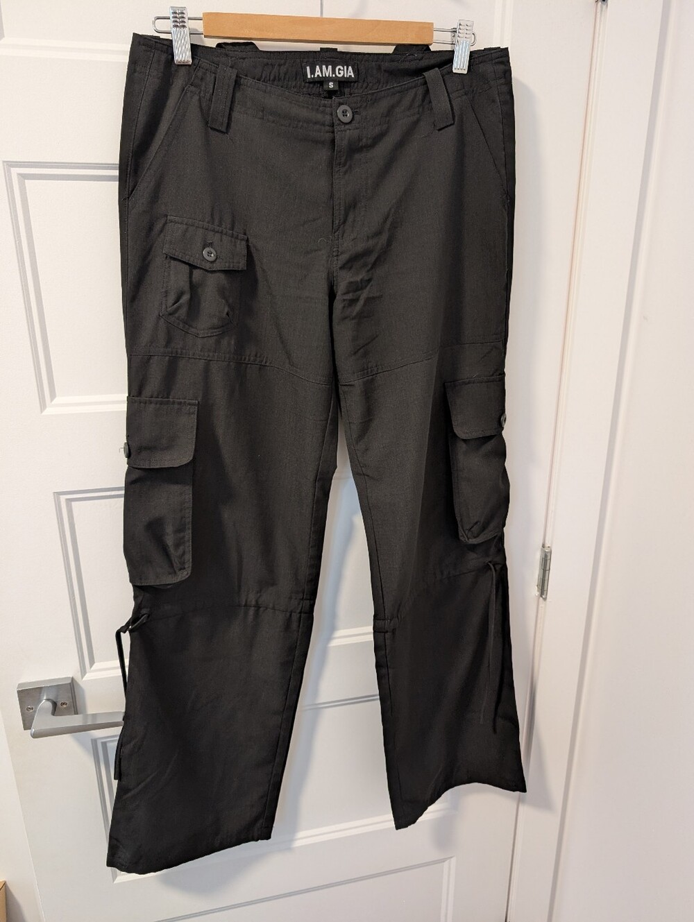 I.AM.GIA/ Black Cargo Pants with Utility Pockets Sz S
